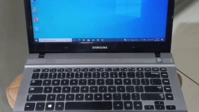 Samsung Laptop E1-1500/ Core AMD/ 13.5”Rm399, (Advance Micro Device) 6GB-ram+ HDD 500-GB